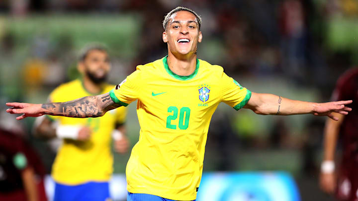 Atacante balançou a rede nos acréscimos diante da Venezuela